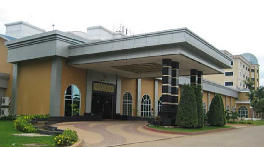 Crown City Casino Hotel, โรงแรม คาสิโน หรูหรา